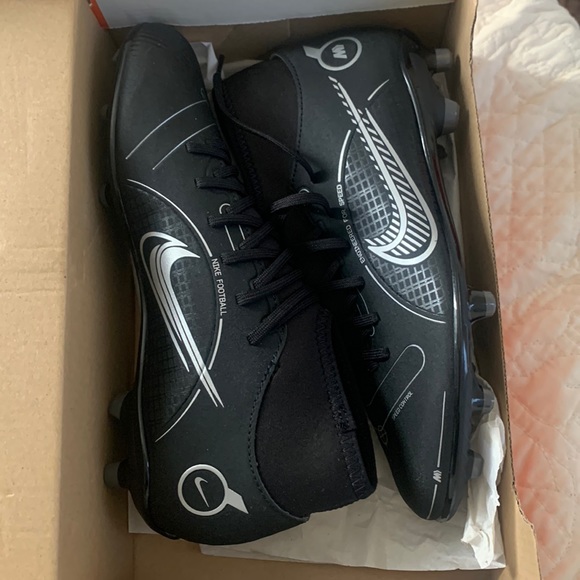 Nike Shoes Brand New Never Used Soccer Cleats Size 65 Mens 8 Womens